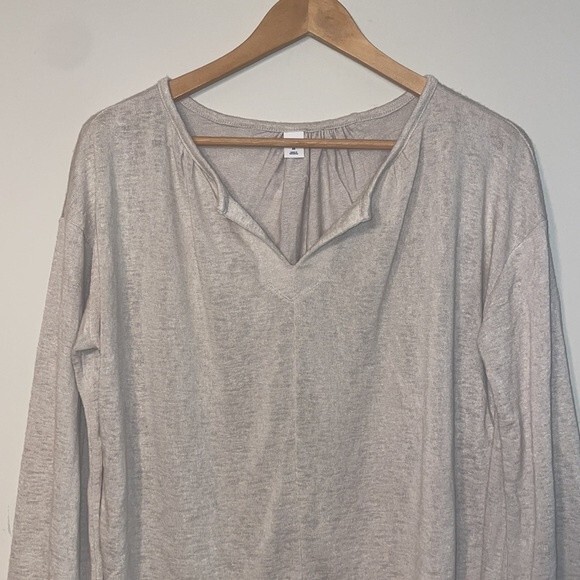 Old Navy Long Sleeve Trim Cuff Neutral Sweater XS - Picture 2 of 8